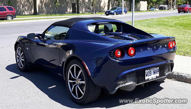 Lotus Elise spotted in Cornwall, Canada