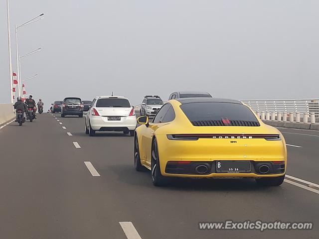 Porsche 911 spotted in Jakarta, Indonesia
