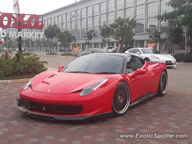 Ferrari 458 Italia spotted in Jakarta, Indonesia