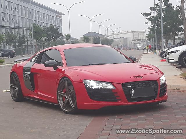 Audi R8 spotted in Jakarta, Indonesia