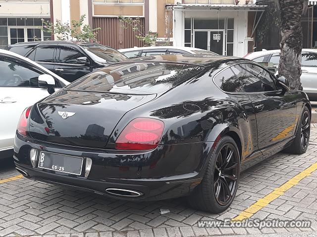 Bentley Continental spotted in Jakarta, Indonesia
