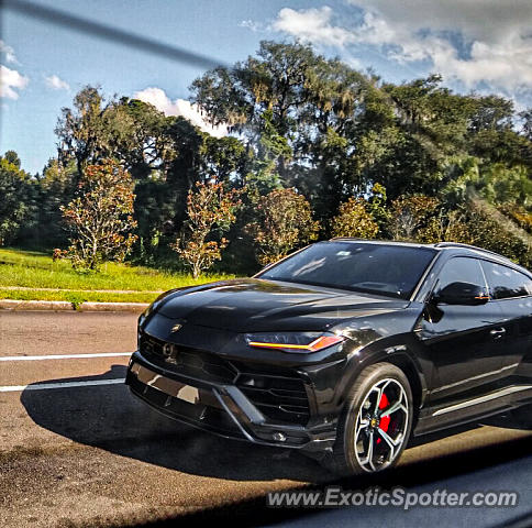 Lamborghini Urus spotted in Jacksonville, Florida