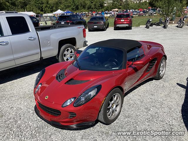 Lotus Elise spotted in Mills River, North Carolina