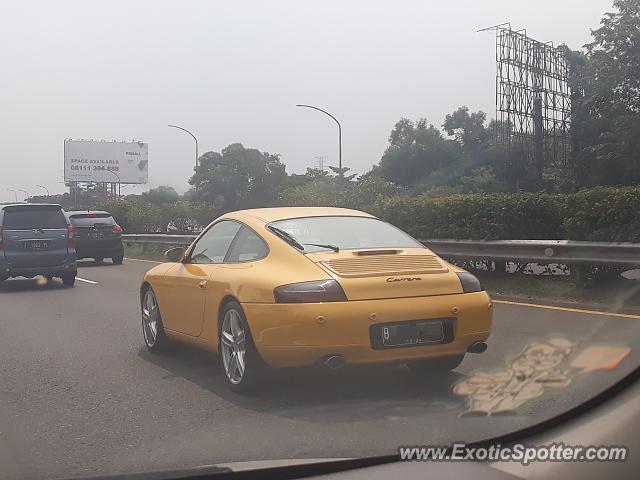 Porsche 911 spotted in Jakarta, Indonesia