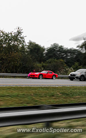 Dodge Viper spotted in I-26, North Carolina