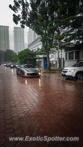 Porsche Carrera GT spotted in Kuala Lumpur, Malaysia
