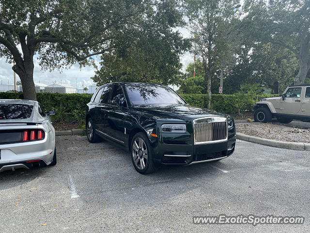 Rolls-Royce Cullinan spotted in Orlando, Florida