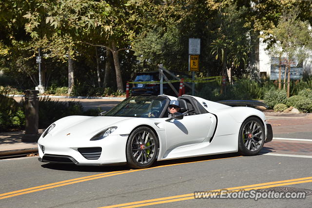 Porsche 918 Spyder spotted in Malibu, California