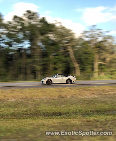 Porsche 911 spotted in I-95, Florida