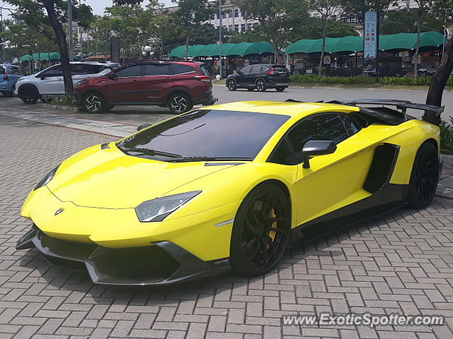 Lamborghini Aventador spotted in Jakarta, Indonesia
