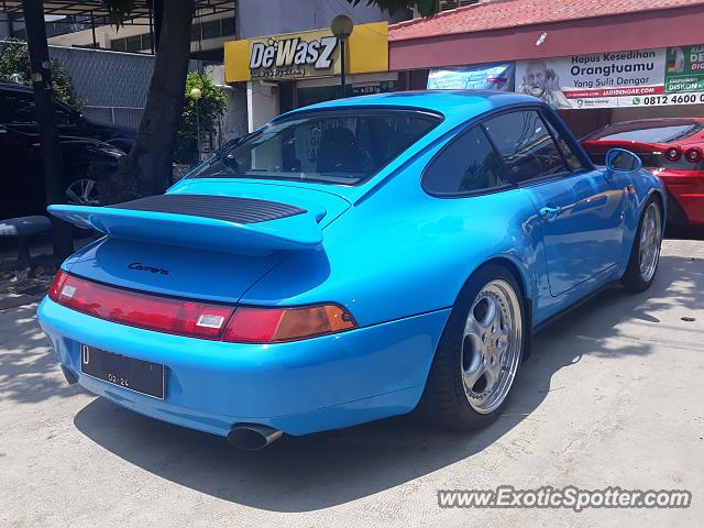 Porsche 911 spotted in Jakarta, Indonesia