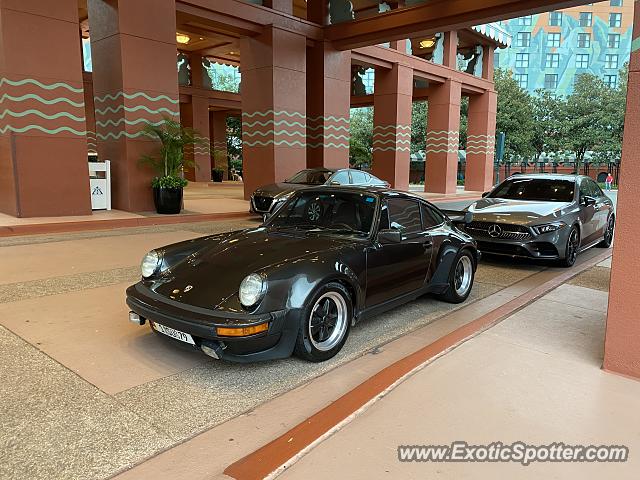 Porsche 911 Turbo spotted in Orlando, Florida