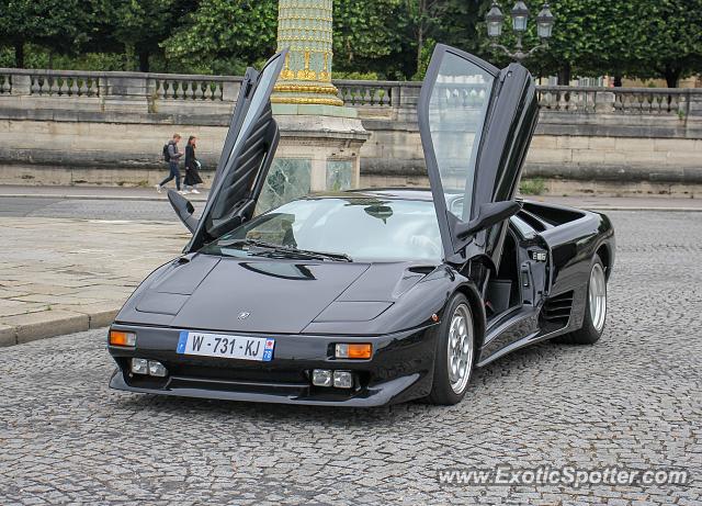 Lamborghini Diablo spotted in Paris, France