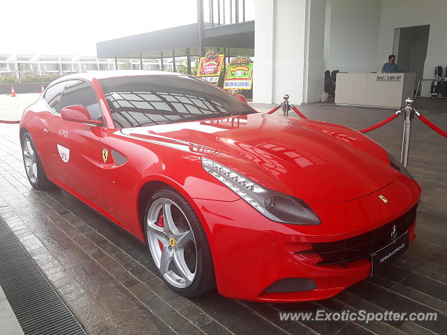 Ferrari FF spotted in Jakarta, Indonesia