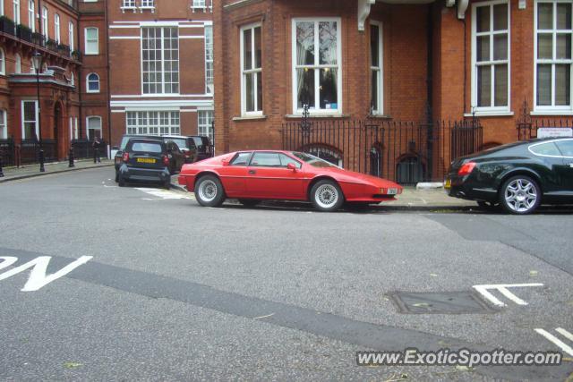 Lotus Esprit spotted in Knightsbridge, United Kingdom