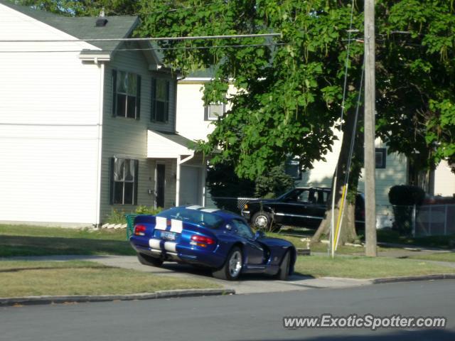 Dodge Viper spotted in Fort Wayne, Indiana