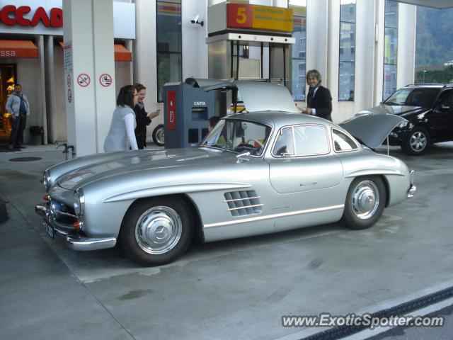 Mercedes 300SL spotted in Chiasso, Switzerland