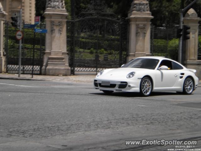Porsche 911 Turbo spotted in Curitiba, PR, Brazil