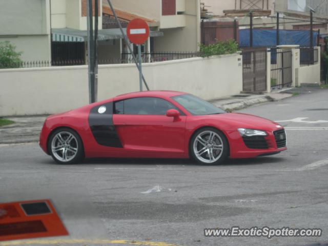 Audi R8 spotted in Bangsar, Malaysia