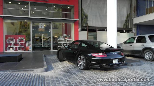 Porsche 911 Turbo spotted in Guadalajara, Mexico