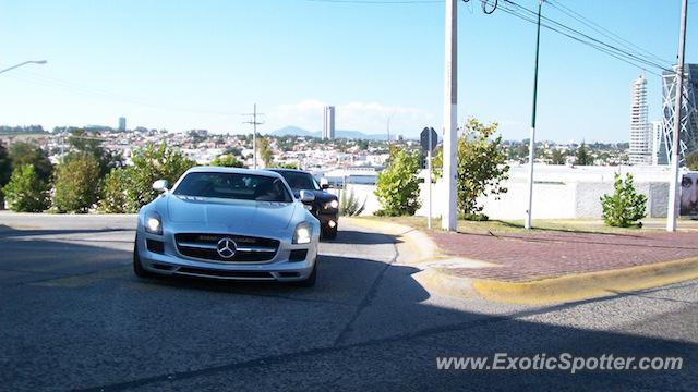 Mercedes SLS AMG spotted in Guadalajara, Mexico