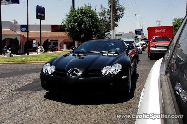 Mercedes SLR spotted in Guadalajara, Mexico
