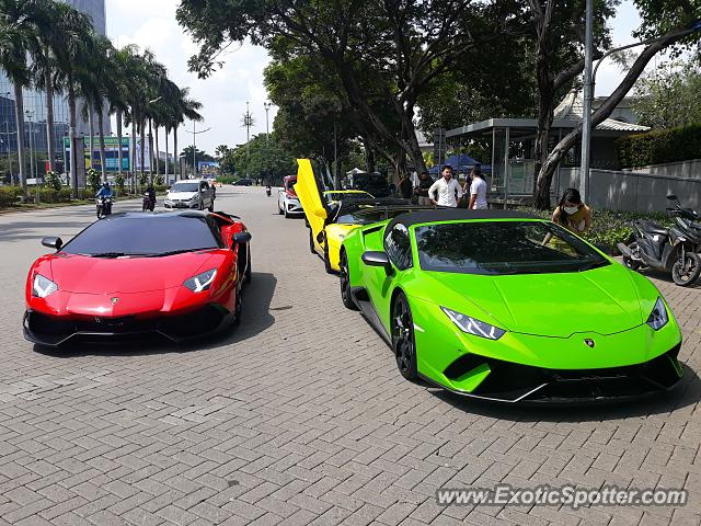 Lamborghini Aventador spotted in Jakarta, Indonesia