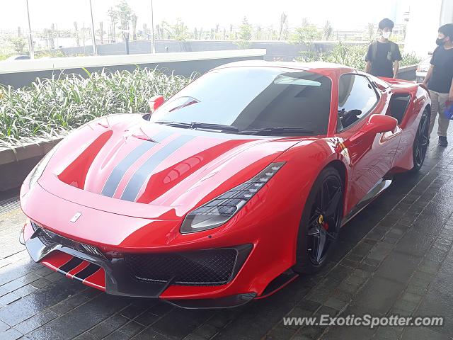 Ferrari 488 GTB spotted in Jakarta, Indonesia