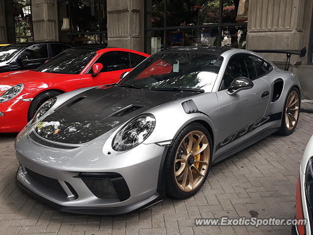 Porsche 911 GT3 spotted in Jakarta, Indonesia