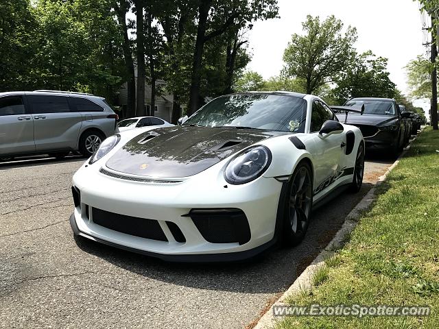 Porsche 911 GT3 spotted in Englewood, New Jersey
