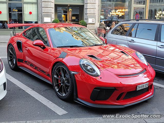 Porsche 911 GT3 spotted in Zurich, Switzerland