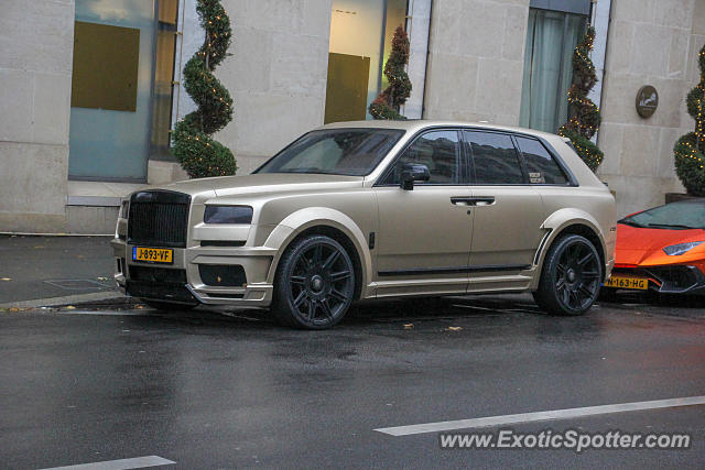 Rolls-Royce Cullinan spotted in Paris, France