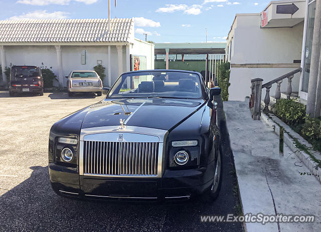 Rolls-Royce Phantom spotted in Miami, Florida