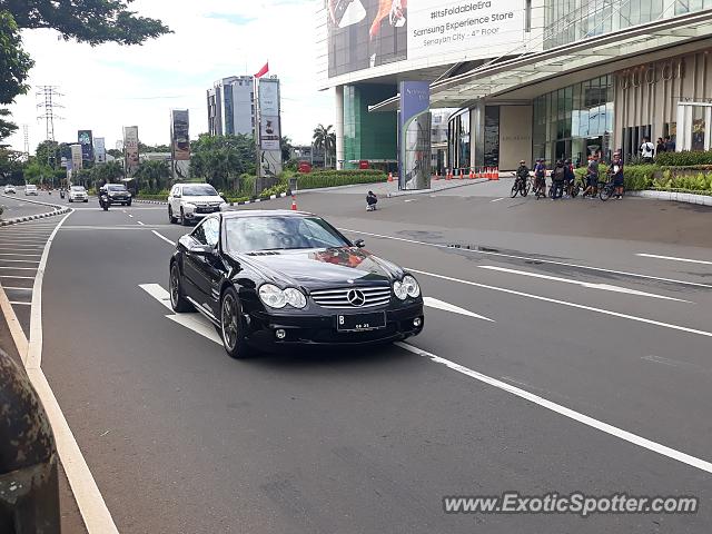 Mercedes SL 65 AMG spotted in Jakarta, Indonesia