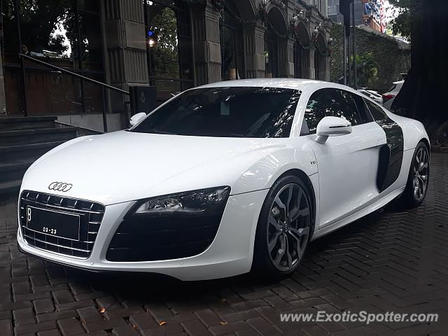 Audi R8 spotted in Jakarta, Indonesia