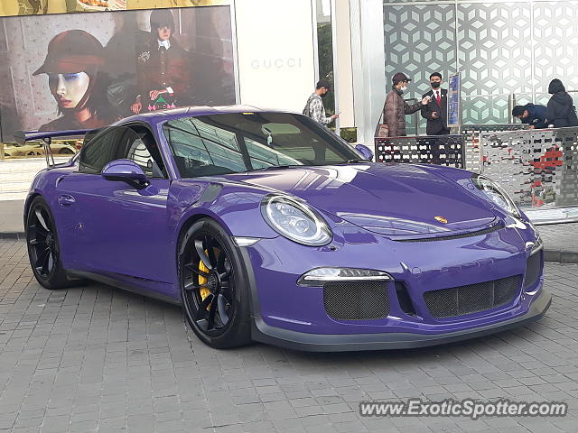 Porsche 911 GT3 spotted in Jakarta, Indonesia
