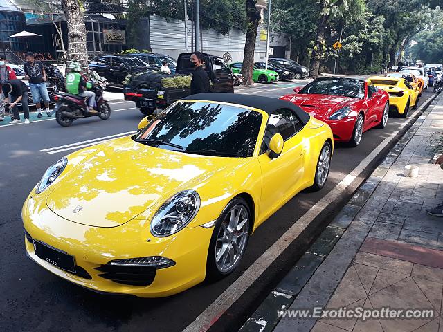Porsche 911 spotted in Jakarta, Indonesia
