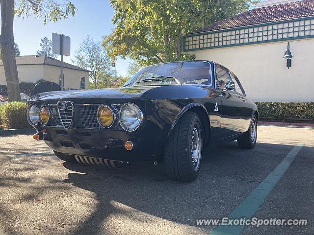 Alfa Romeo 4C spotted in Pleasanton, California