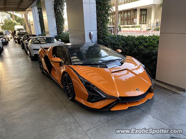 Lamborghini Aventador spotted in Miami, Florida