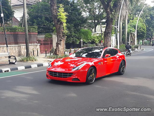 Ferrari FF spotted in Jakarta, Indonesia