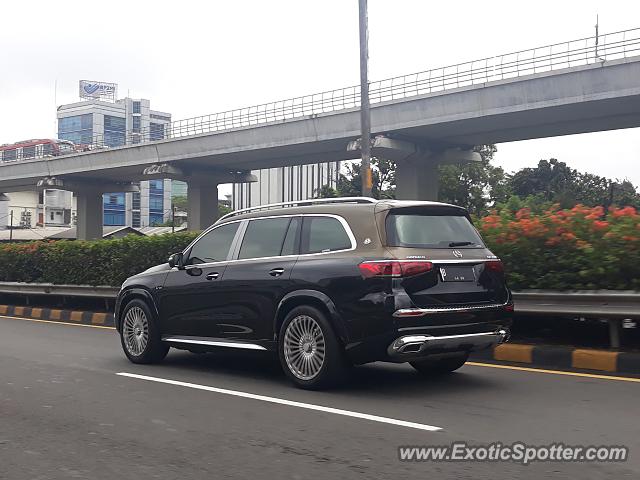 Mercedes Maybach spotted in Jakarta, Indonesia