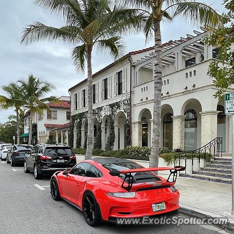 Porsche 911 GT3 spotted in Palm Beach, Florida