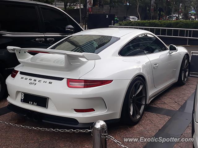 Porsche 911 GT3 spotted in Jakarta, Indonesia