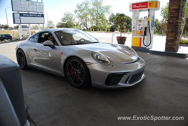 Porsche 911 GT3 spotted in Malibu, California