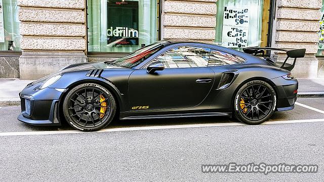 Porsche 911 GT2 spotted in Zurich, Switzerland