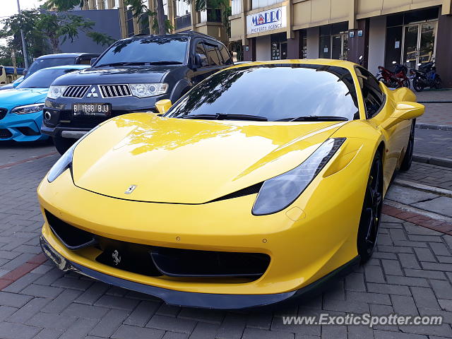 Ferrari 458 Italia spotted in Jakarta, Indonesia