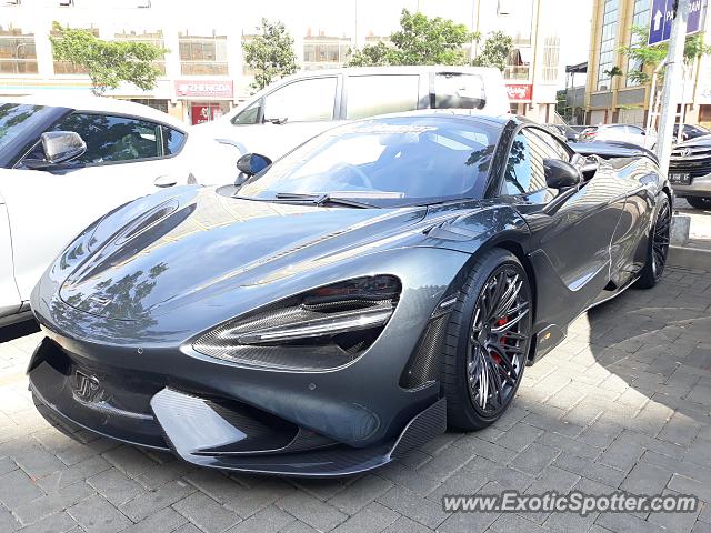 Mclaren 765LT spotted in Jakarta, Indonesia