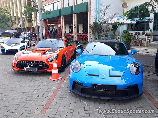 [http://www.exoticspotter.com/images/262/261168.jpg]