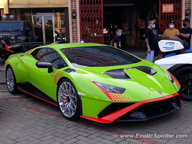 Lamborghini Huracan spotted in Jakarta, Indonesia
