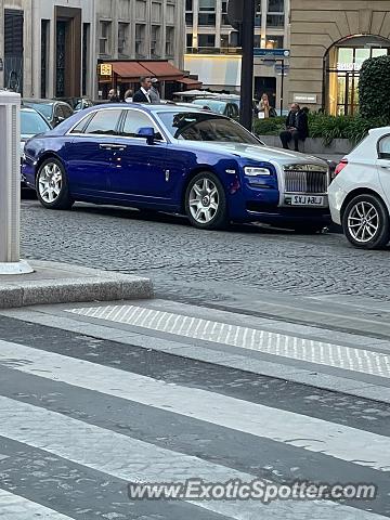 Rolls-Royce Ghost spotted in Paris, France